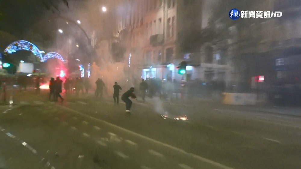 摩洛哥0:2敗給法國隊 球迷街頭鬧事發洩