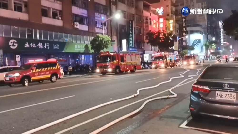 無人鐵皮屋竄火! 隔壁2民宅遭煙燻幸無傷亡