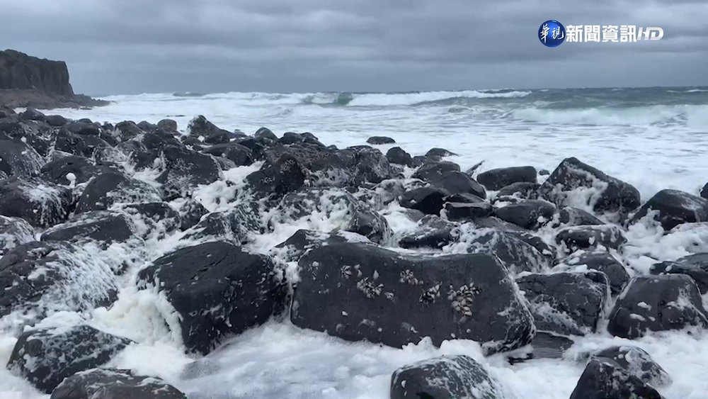冬季限定!澎湖小門"吹雪" 浪花泡泡如雪地