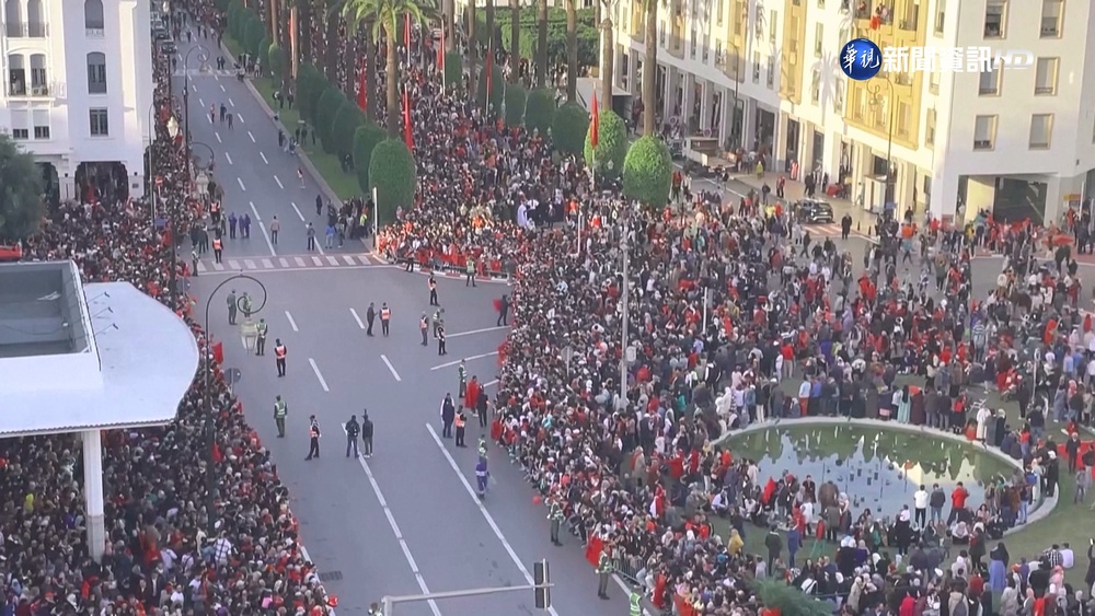 黑馬摩洛哥凱旋歸國 大批球迷熱情迎接