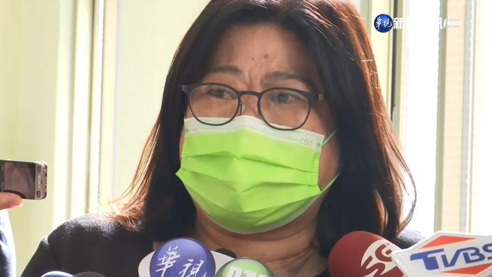 遭自家人控倒戈! 綠委王美惠氣哭"躲廁所"