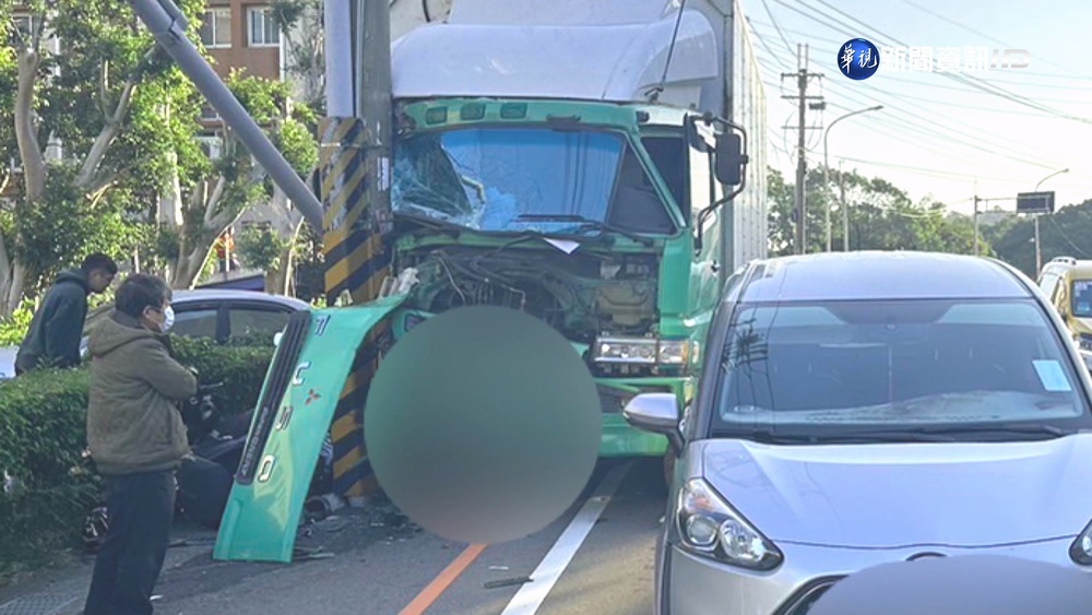 大貨車沒煞車連環撞 居民:同車同地連撞兩次