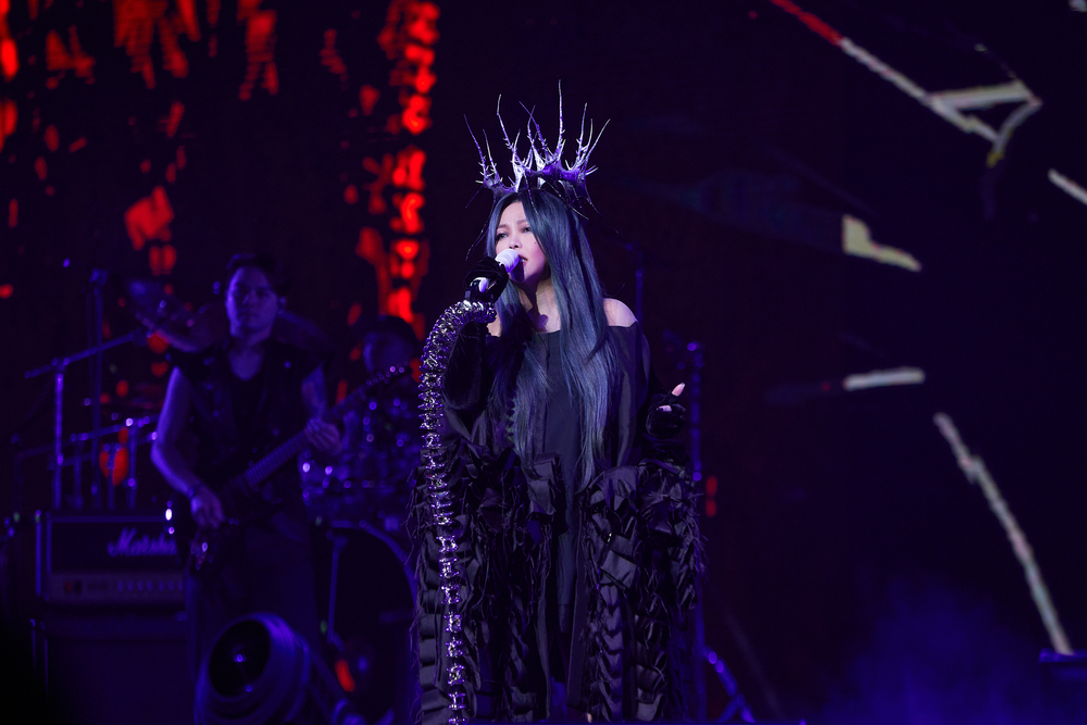 頭戴金屬皇冠aMEI帶來多首夯曲／聲動娛樂提供