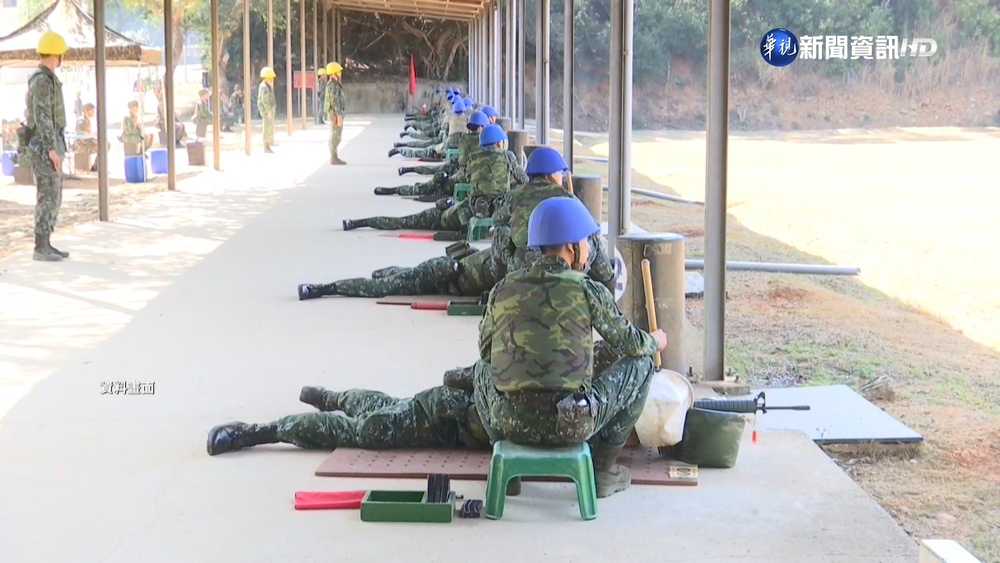 總統召開國安會議 15:30宣布兵役延為1年