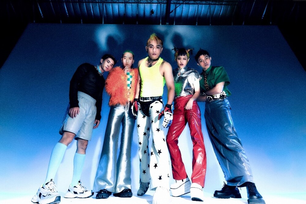 文總《WE ARE》除夕卡司第二彈！ 美秀&灣聲跨界聯演 台&客雙歌王開唱