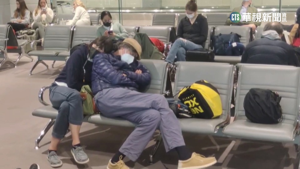 長榮航勤近百員工"請假" 影響逾55航班.3000人