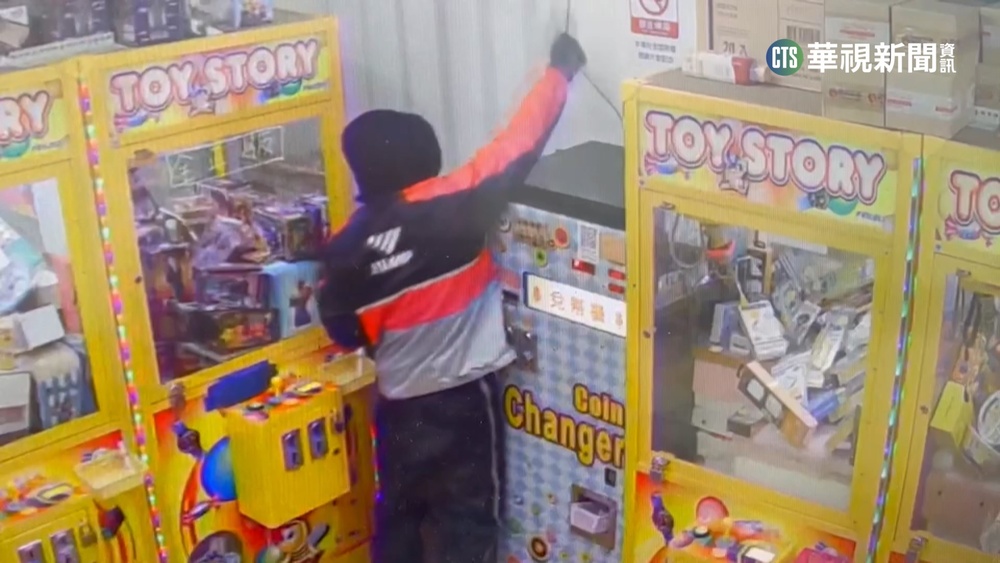 活逮!開贓車偷娃娃機店 下班員警當場撞見