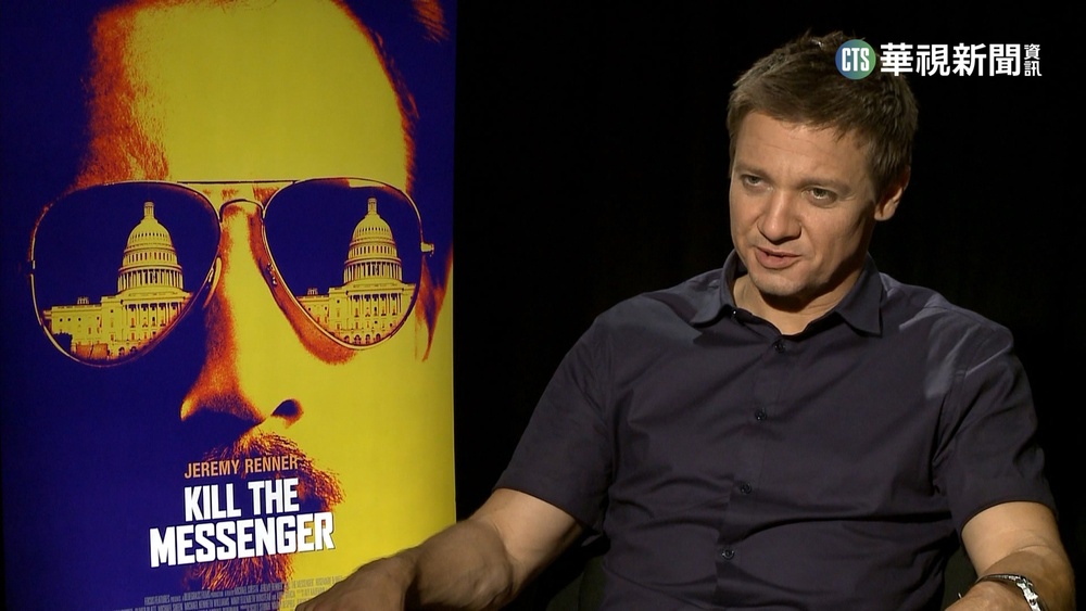 鷹眼傑瑞米雷納剷雪受重傷 情況一度危急