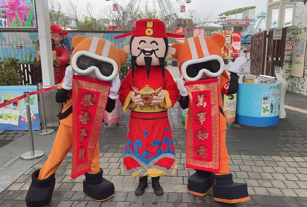 喜迎兔年！春節期間兒童新樂園加碼營運至夜間8點　屬「兔」免費入園
