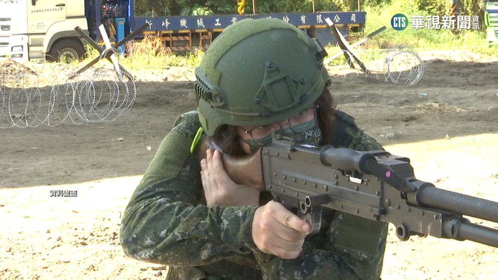 女性志願役教召將上路 國防部:為使權益一致