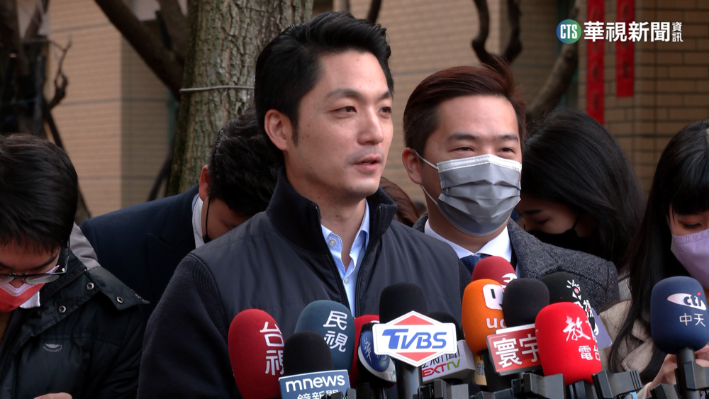 赴北一女慰勉樂儀旗隊　蔣萬安自曝高中常站崗