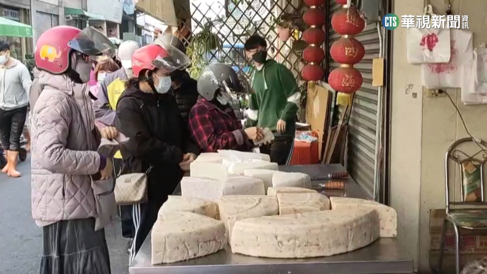 搶辦年貨！雲林肉舖忙翻　嘉義市場現排隊搶買潮