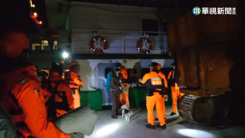 台東客船舵機故障　海巡出動巡防艇戒護