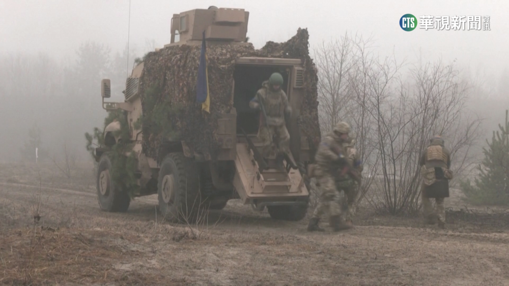 烏國車諾比禁區軍演　軍備老舊士兵無奈