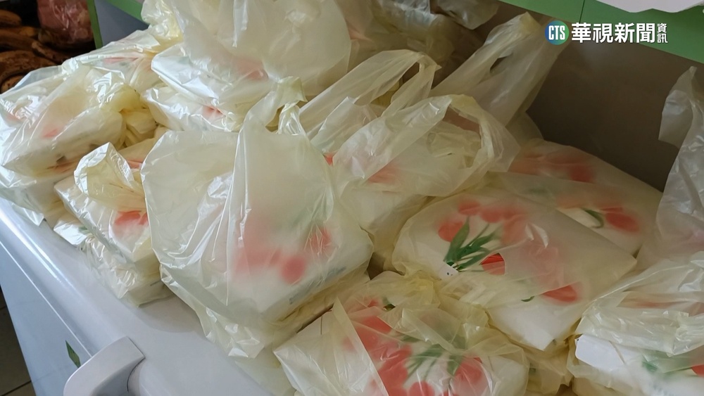 兩百份雞腿便當+雞湯　自助餐店除夕愛心餐