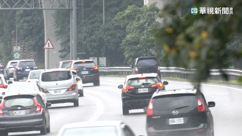 除夕現返鄉車潮！　國道多路段時速低於60公里