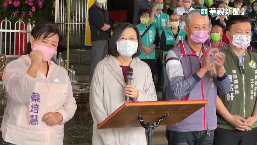 總統名間發福袋 拉抬蔡培慧聲勢拚立委補選