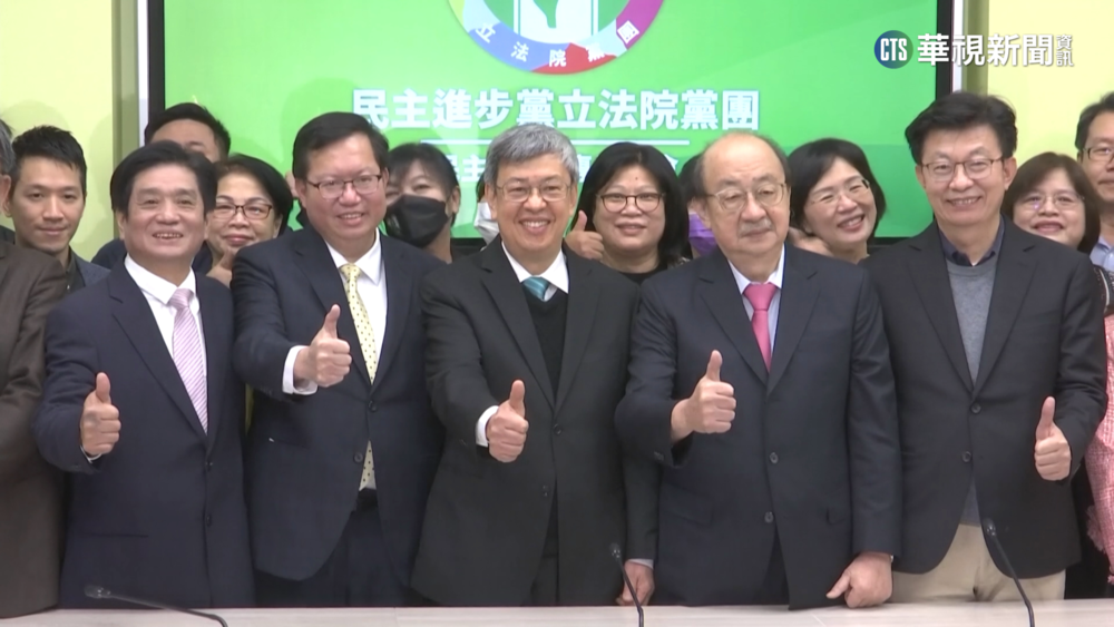 陳揆訪立院黨團　藍委當面建議加碼普發1萬