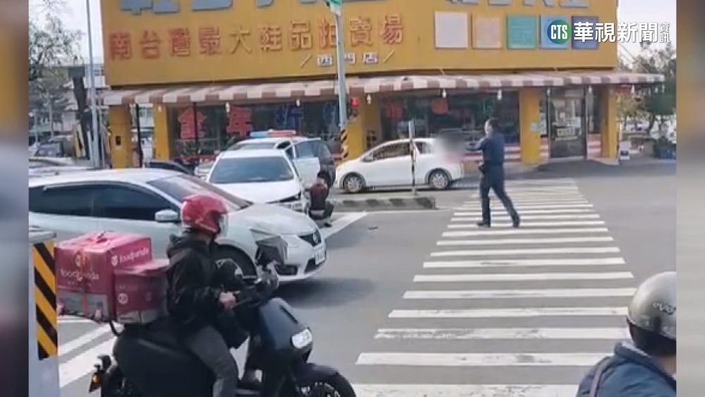 台南警匪追逐！　女駕駛市區連3撞　警逮2嫌