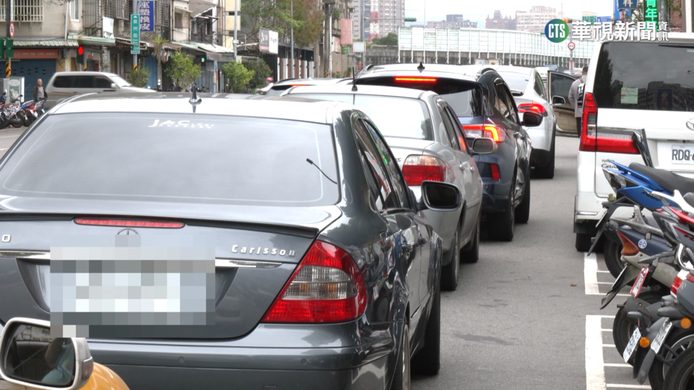 「泉州街三寶」吸饕客嘗鮮！　違停亂象多成檢舉熱點