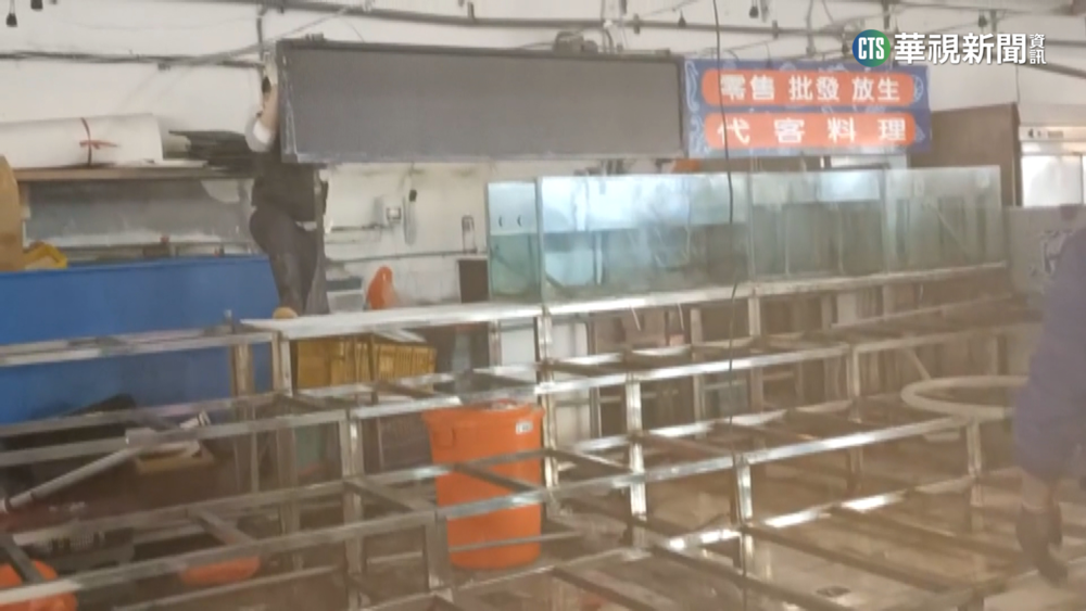 八斗子漁港攤商賣「臭蟹」　市府斷水斷電將解約