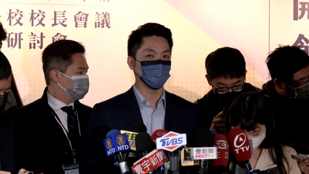 台灣燈會開燈柯文哲站「最邊邊」 蔣萬安：交通部安排