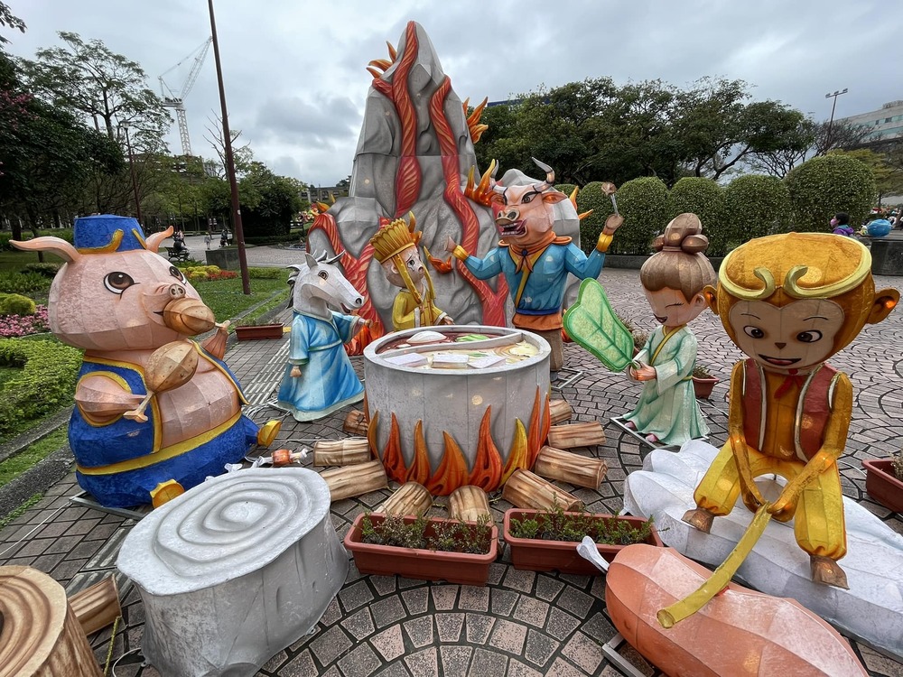 台灣燈會「兔兔火鍋花燈」兔子被移除！　網朝聖撲空直呼：桑心