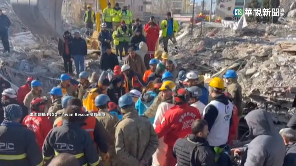 受困198小時！　中華搜救總隊救出男性生還者