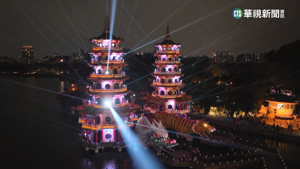 高雄蓮潭燈會創30億觀光效益　攤商:曇花一現