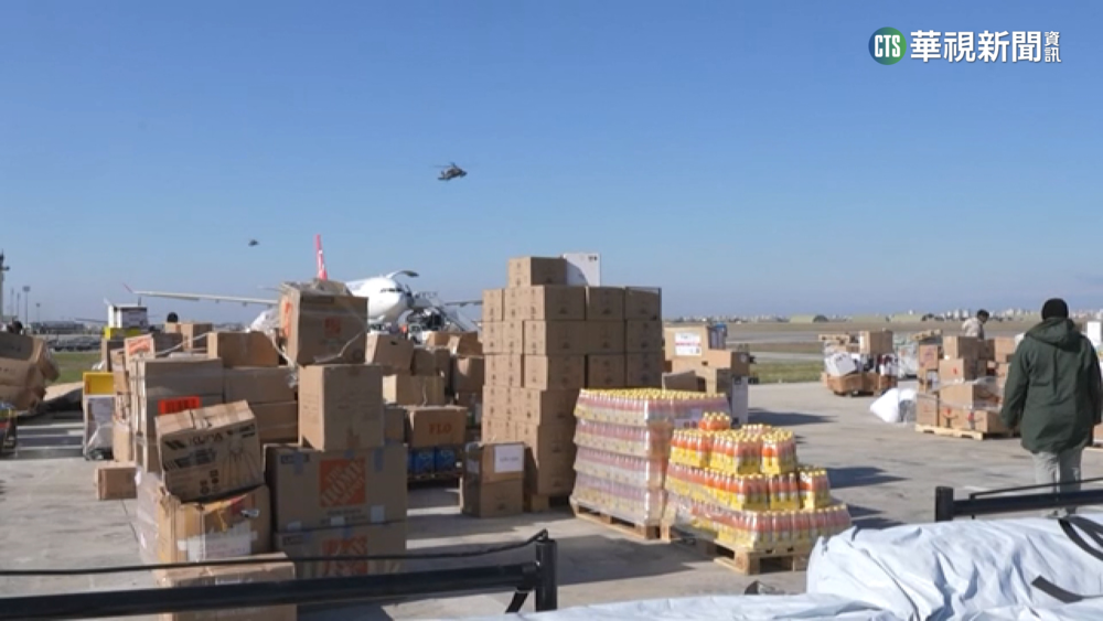 土耳其仍缺基本物資　直升機急送援助災民