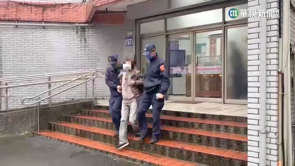 紅線違停遭開單　7旬婦火大狠甩員警巴掌