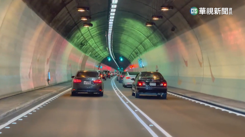 開雪隧「時速45公里」　警PO文：代替月亮懲罰你