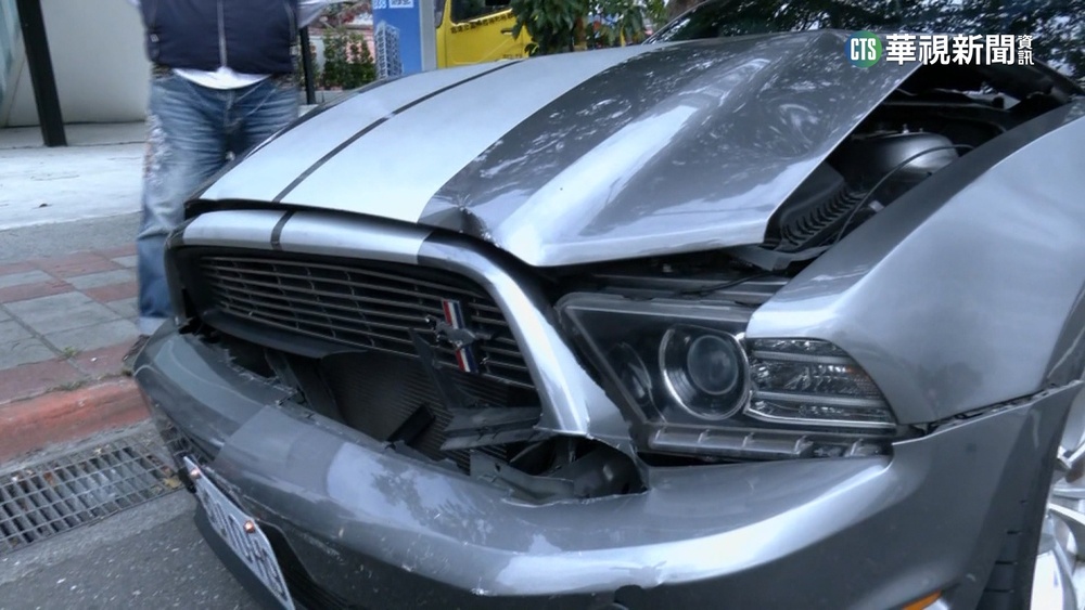 賠慘了！醉女連撞3車　波及賓利「台畜老董虛驚」