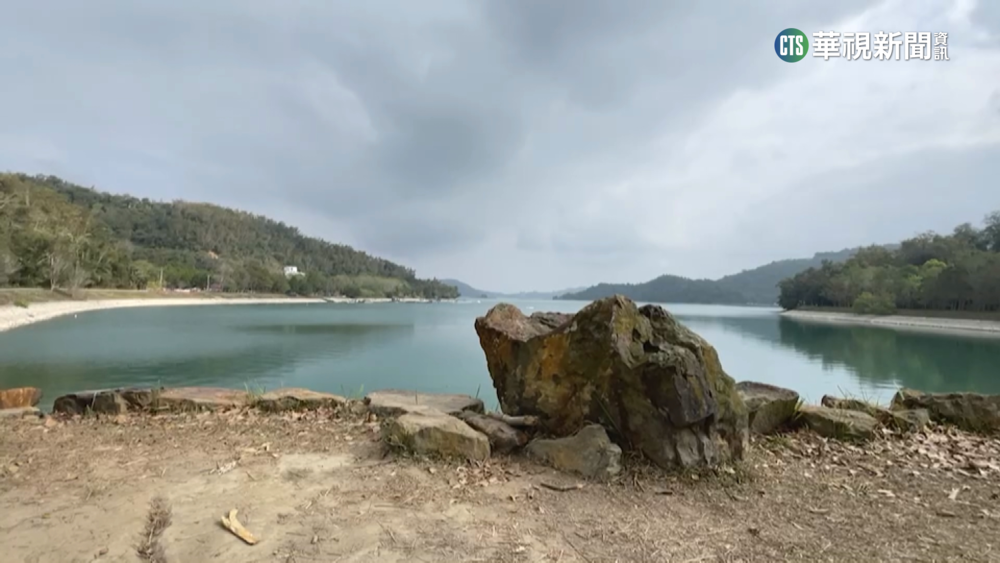 日月潭現「第十蛙」　春耕遇枯水民憂旱災