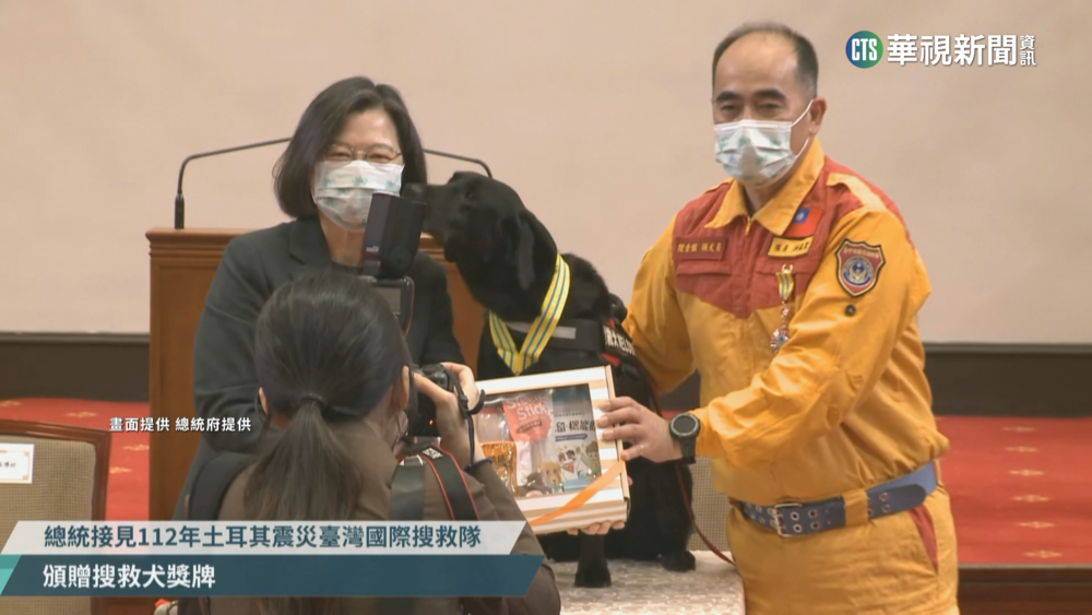 第一時間挺進土耳其　總統表揚台搜救隊