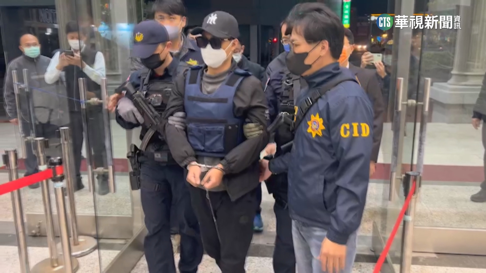 88槍擊案「紅龜」.槍手押回台　警方密集偵訊