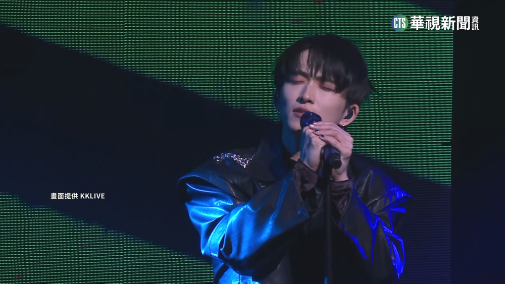 邱鋒澤北流開唱！　飆新歌搖滾開場粉絲嗨翻