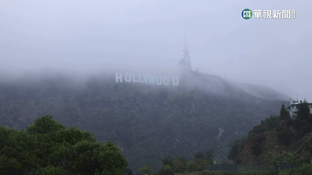 美國南加州罕見「暴雪警告」　洪水淹沒道路