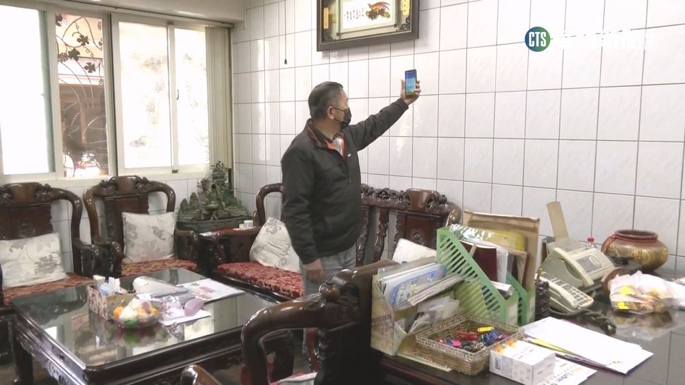 大里十九甲拆光基地台　手機斷訊居民苦