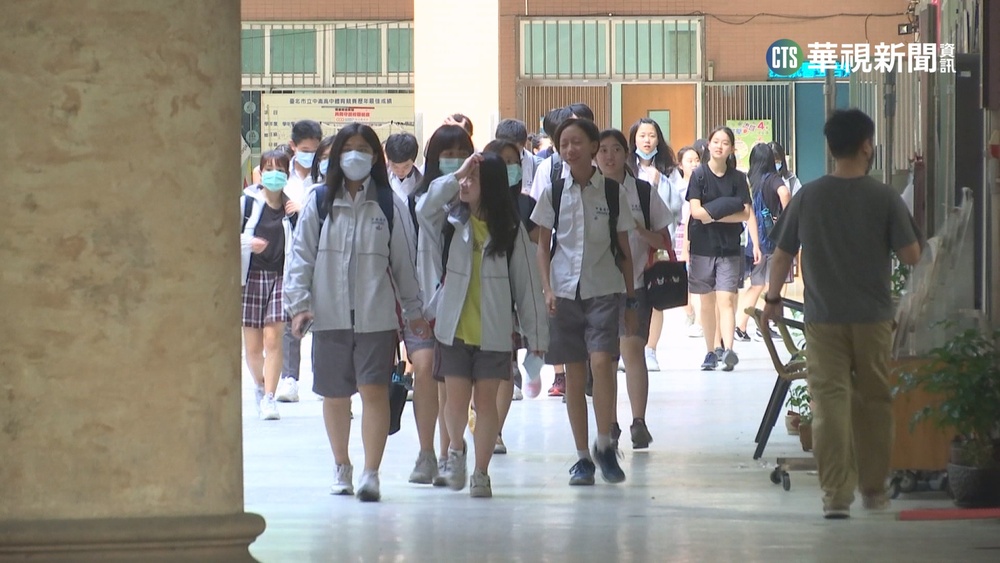 16歲以上學生造冊組防護團　教師團體喊話