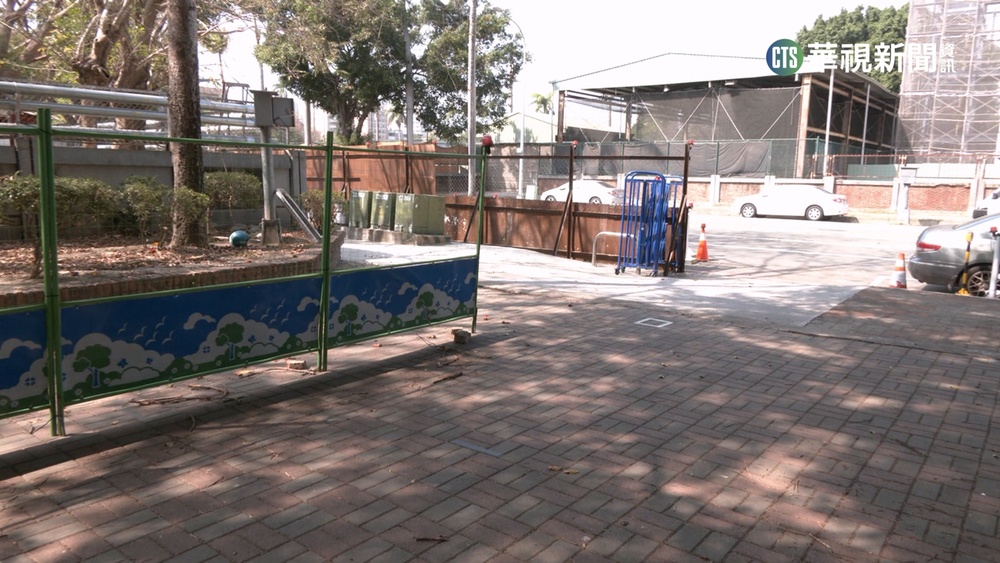 罹心臟病8旬婦誤闖工地　跌坑遭反鎖2小時