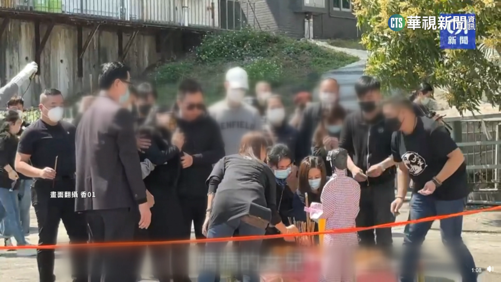 蔡天鳳頭七！　媽媽數度崩潰哭倒女婿懷裡