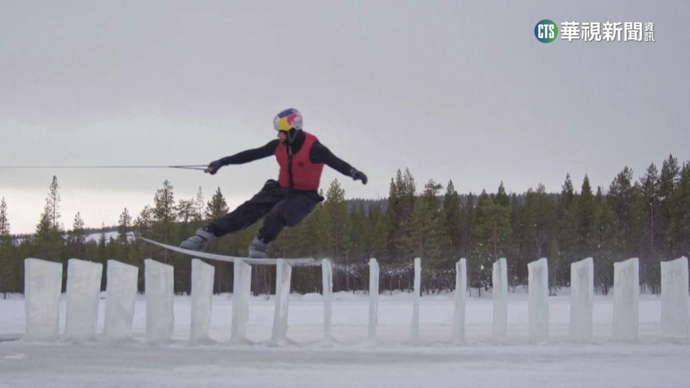 -18°C「北極圈滑水」　好手飛越5公尺寬冰屋上空