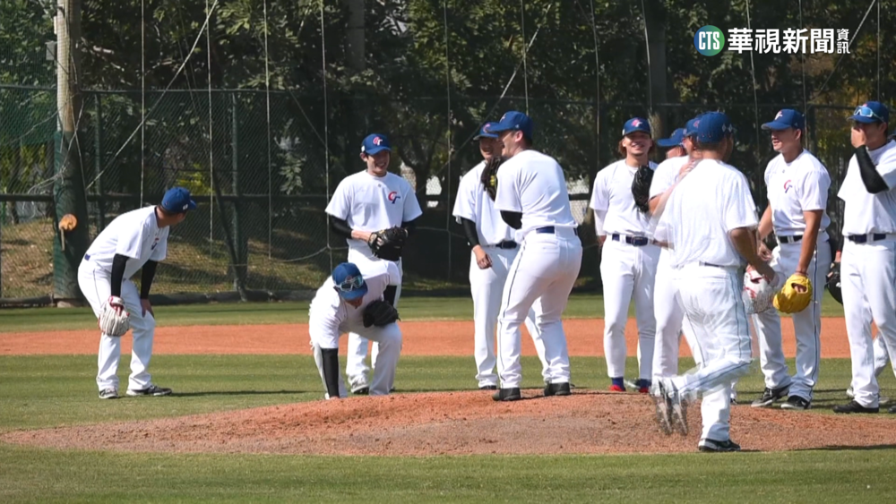 鄧愷威將抵台報到　定位中繼「拆炸彈組」