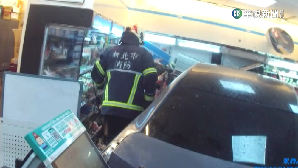 魂斷超商門口...　婦人退休後任志工鄰居不捨