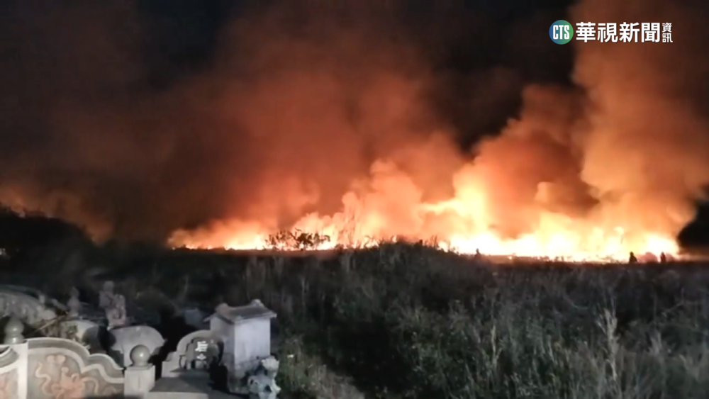 高雄大樹區野火　「烈焰長城」一燒近6小時