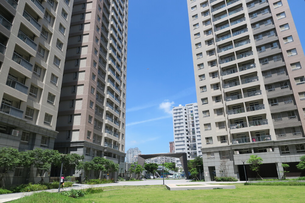 政府為減輕民眾負擔　推動多元居住支持　花敬群：全力照顧租屋與房貸族