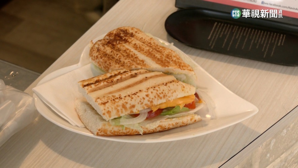 繼義大利麵.荷包蛋　球迷嗨「今吃爆古巴三明治」