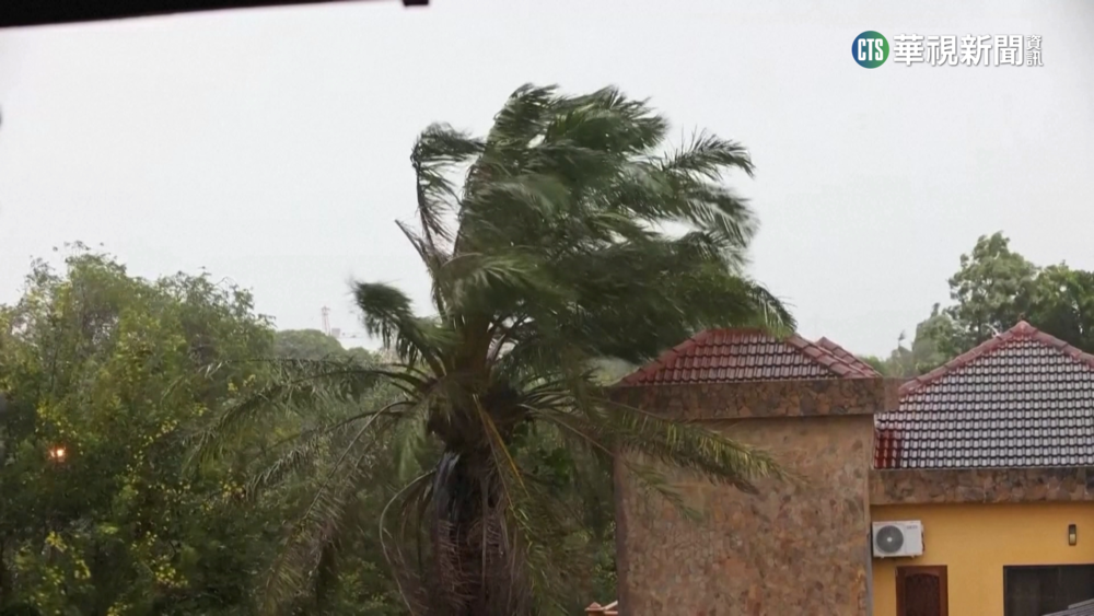 全球極端天候！　氣旋襲美加州　河川潰堤釀2死