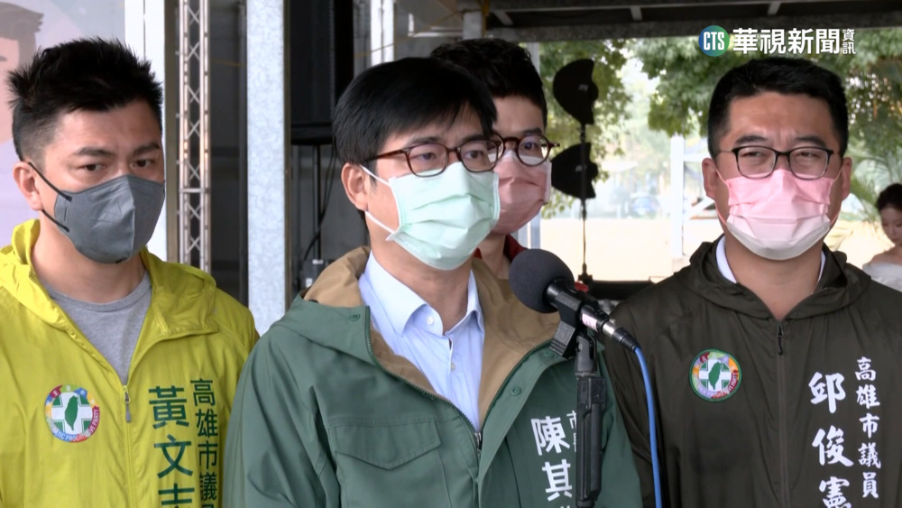 南部水情吃緊！　陳其邁搭直升機探勘高屏溪